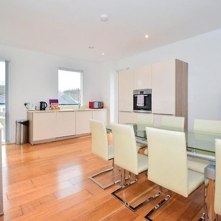 Apartment Wharf - Cambridge Av Лондон Екстер'єр фото