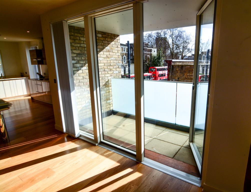Apartment Wharf - Cambridge Av Лондон Екстер'єр фото