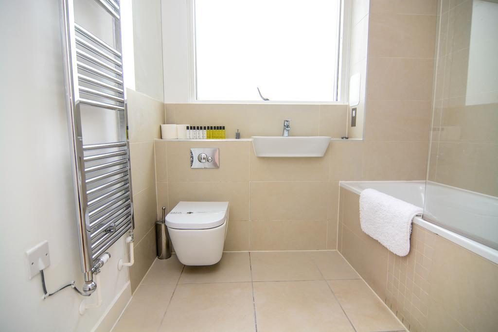 Apartment Wharf - Cambridge Av Лондон Екстер'єр фото
