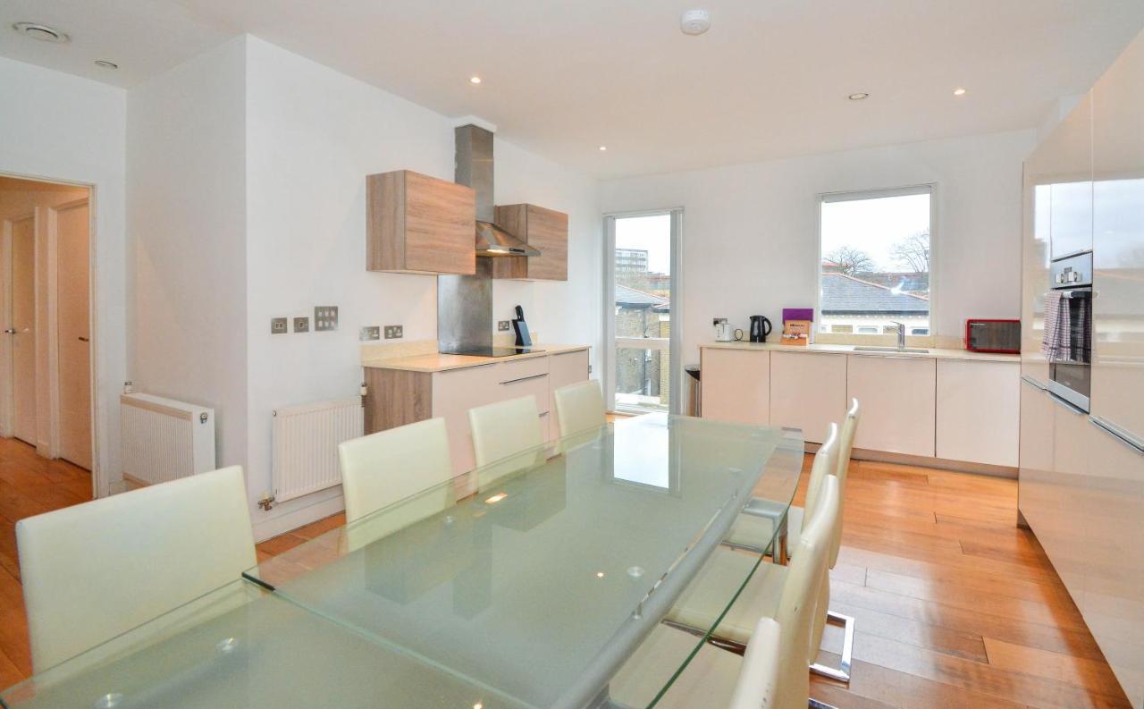 Apartment Wharf - Cambridge Av Лондон Екстер'єр фото