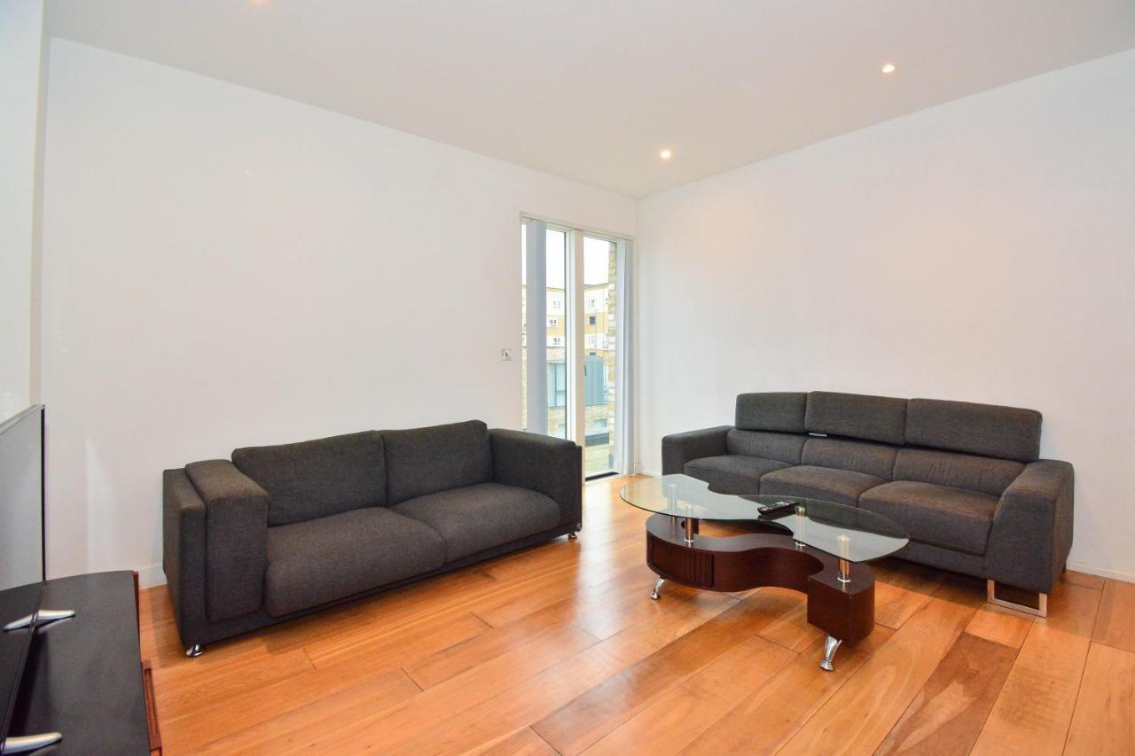 Apartment Wharf - Cambridge Av Лондон Екстер'єр фото